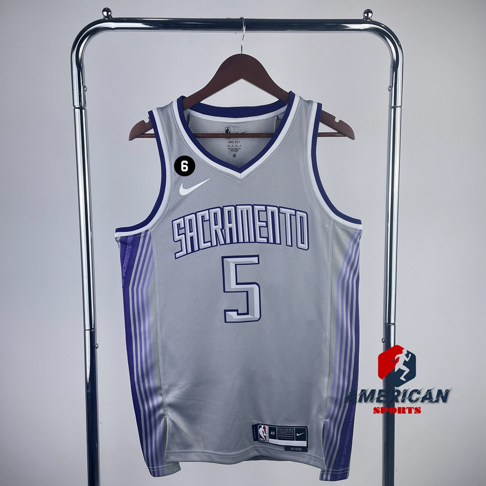 Camiseta Masculina Hot Pressed Sacramento Kings De'Aaron Fox Cinza 2023 Nova Temporada De Basquetebol Jersey