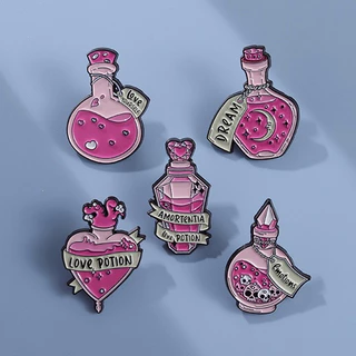 Poção Mágica Criativa Cor-De-Rosa Esmalte Texto Fita Do Amor Da Garrafa Broche Lapela Crachás Punk Esqueleto Alfinetes Jóias