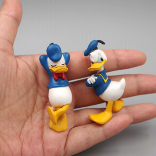 2Pcs/Set Disney Mickey Mouse E Pato Donald Anime Figura Duck DIY Cartoon Q Versão Bolo Decoração Figuras De Ação Em PVC Bonecos Modelo Brinquedos Presentes
