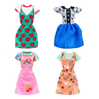 Bonecas Com Roupas Mudáveis - boneca,Acessórios para vestidos bonecas,  boneca para aniversário meninas, dia das crianças Shangjia : :  Brinquedos e Jogos