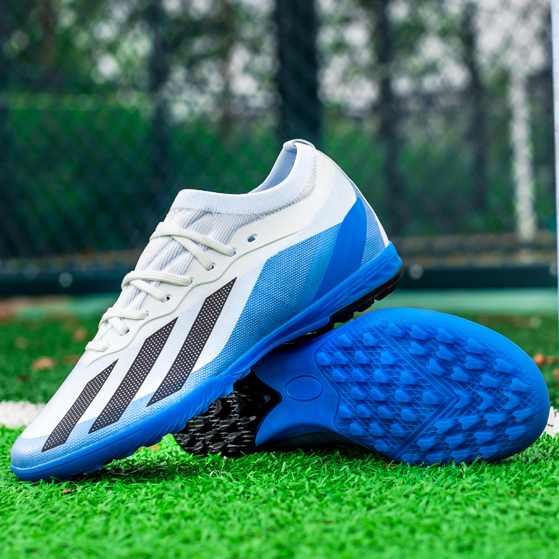 Chuteira society Botas De Futebol De Alta Qualidade Estilo Unissex TF Sola Européia Tamanho 35-45 Tênis De Treinamento Profissional