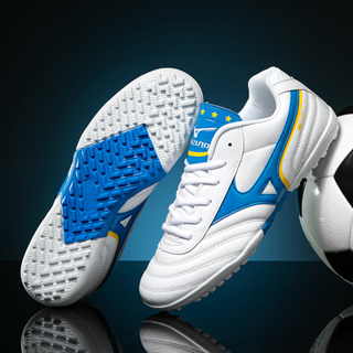 Futsal best sale shoes mizuno