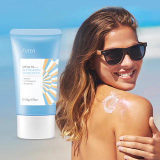 Fenyi Protetor Solar Refrescante Clareador SPF50 + PA + + Proteção UV Aquoso 50g em Oferta na Shopee