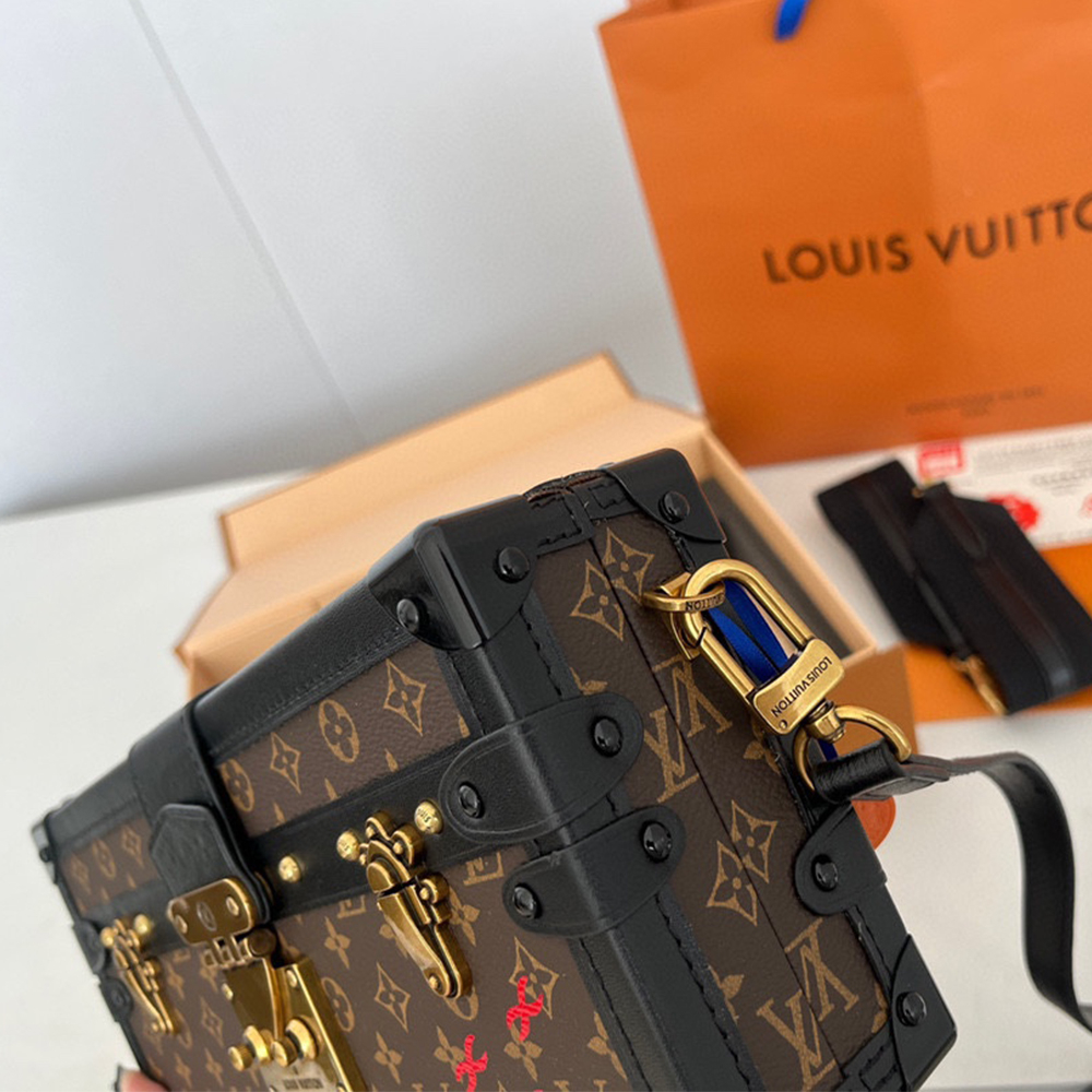 LV Louis & Vuitton Petite Malle East West Série Bolsa A Tiracolo Dura  Feminina Simples