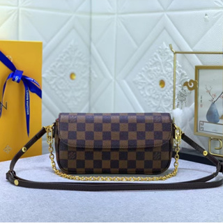 Preços baixos em CARTEIRAS femininas Louis Vuitton