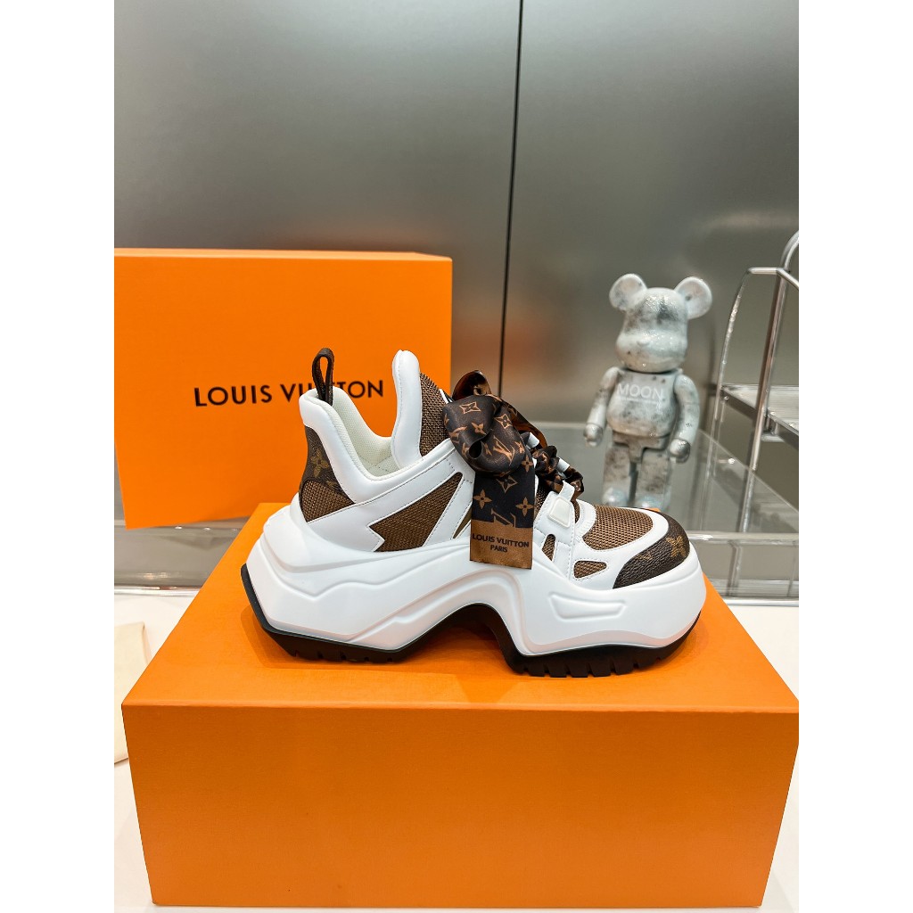 ≥ Louis Vuitton sneakers NIEUW BRUIN — Schoenen — Marktplaats
