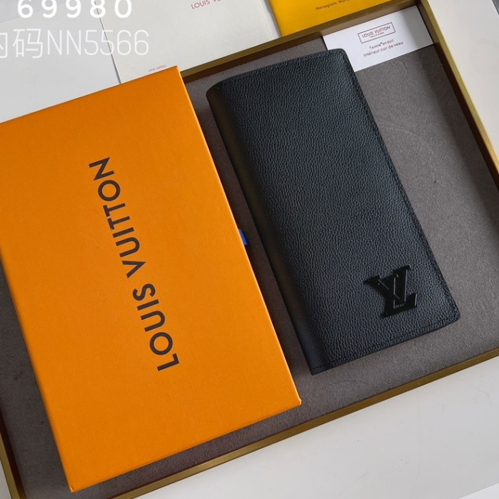 Preços baixos em CARTEIRAS masculinas Louis Vuitton Preto