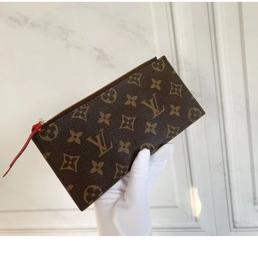 Louis Vuitton lanza bolsa en forma de corazón de la colección
