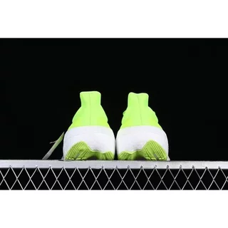 Pure Boost UB9.0 2023 Light 23 Edition : Novo Padrão Primeknit Tecido Superior Em Preto E Verde