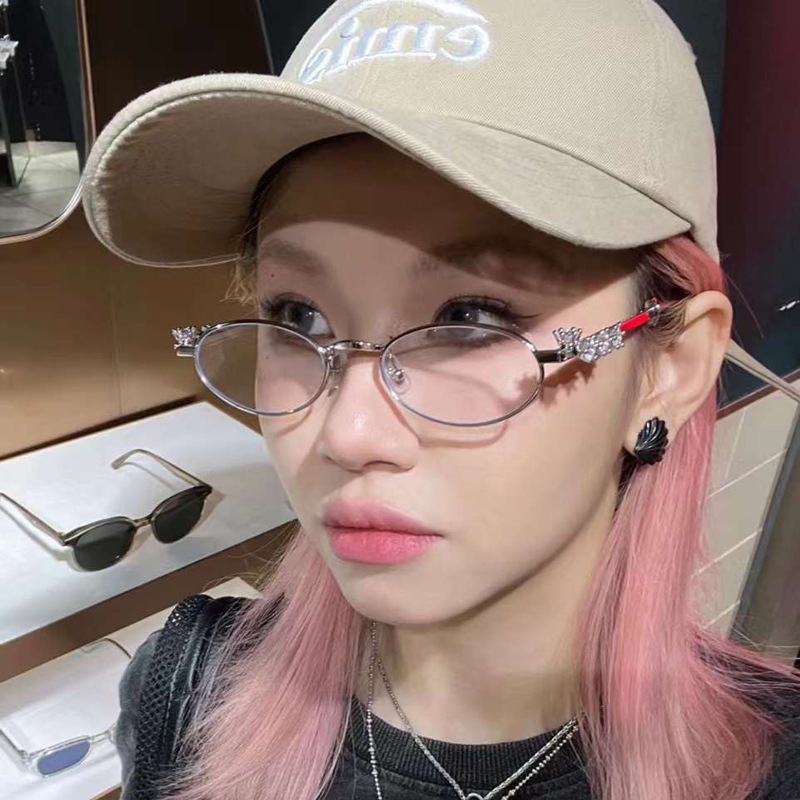 Novo Estilo de Estilo de Óculos Ovais Ovais com Diamante Retro Senhoras Homens com Diamante Óculos de Luxo com Diamante Designer de Marca de Luxo para Festa Esportiva ao Ar Livre Rhinestone