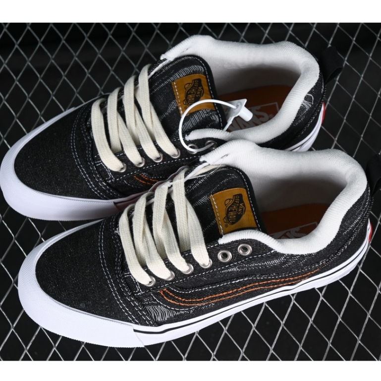 Tênis Vans Era Emboss Black / True White os melhores preços