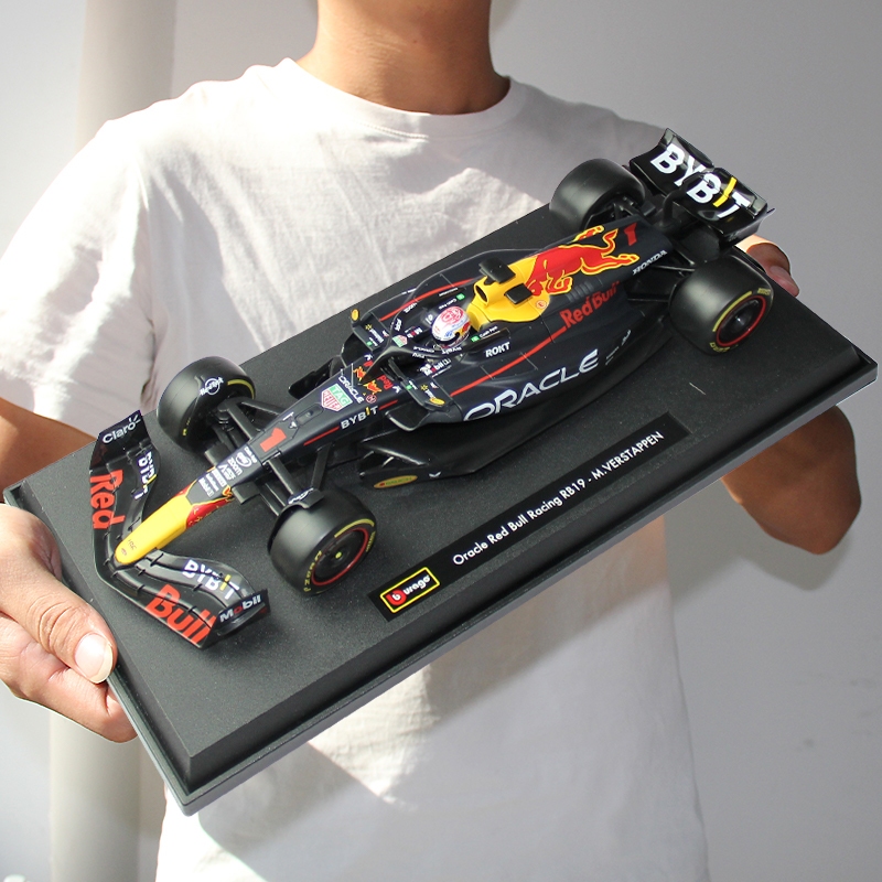 Bburago 1 : 43 2023 F1 Ferrari SF23 No.16 Charles Leclerc No