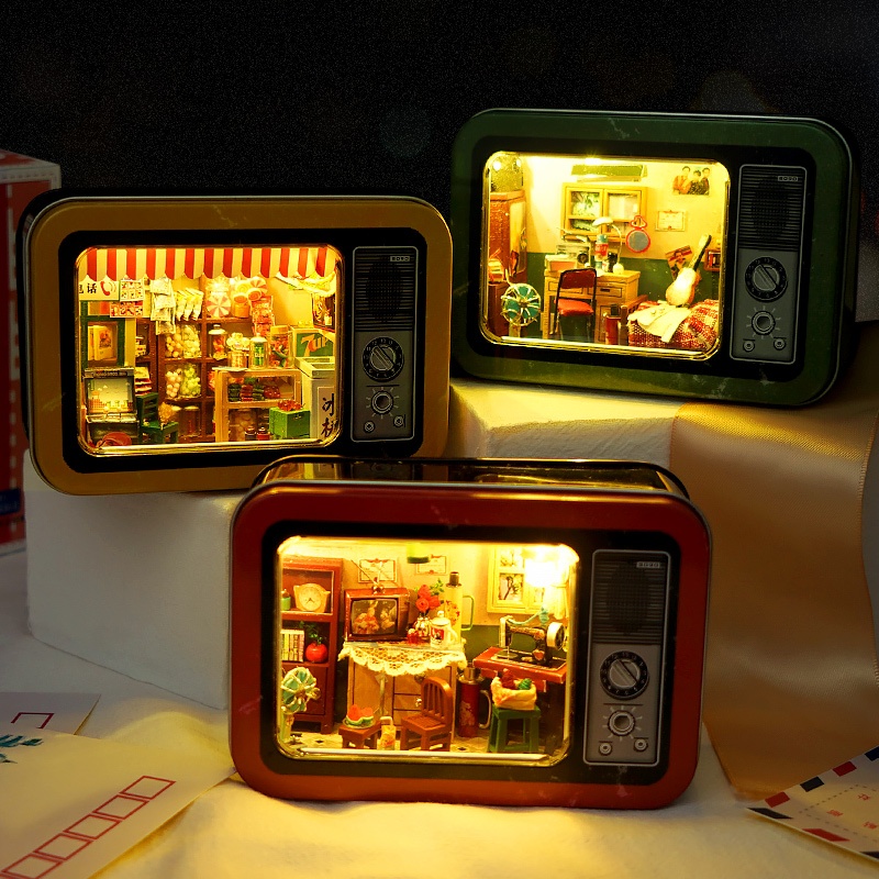 Cutebee DIY Dollhouse Kit Miniatura Com Móveis , Caixa De Filme Nostalgic Record Box Theather Luzes LED