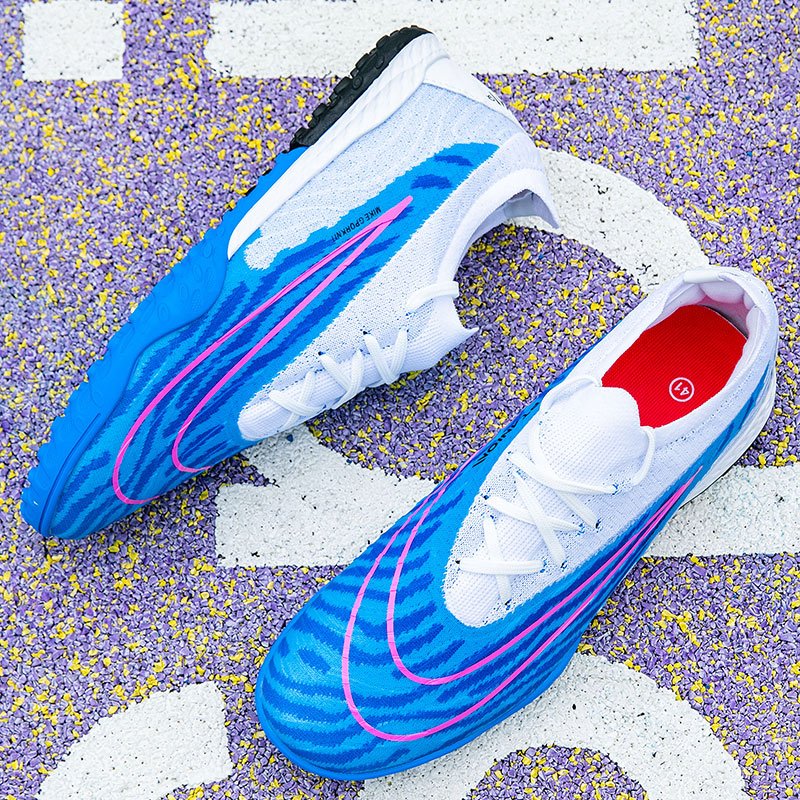 chuteira society Botas de futebol profissional Tamanho europeu 36-45. chuteira Impermeável Resistente ao desgaste leve chuteira Futsal