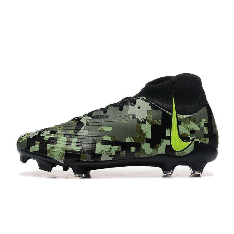 Nike camo soccer store cleats