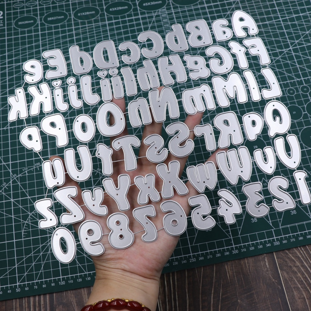 Alfabetos Em Letras Maiúsculas E Minúsculas Cortes De Matriz Metálicos ...
