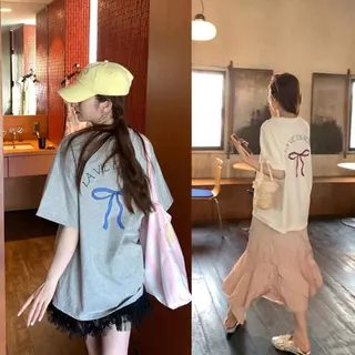 Camiseta de manga curta 100% algodão Camiseta de manga curta feminina de tamanho exagerado Arco Coreano Estilo T estampado em estilo Street Wear Round Neck Loose Round Neck Extra Large Top