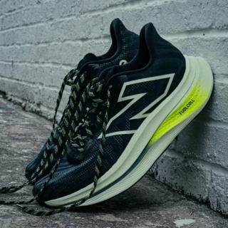 Preto / laranja / branco Novo Balanço Almofadado Sapatos de Corrida Respirável 36---45