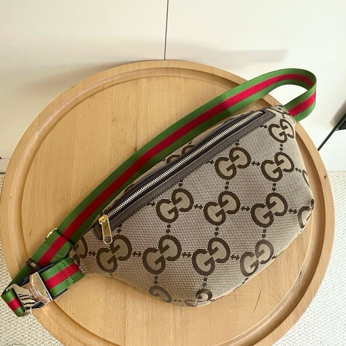 O Novo Pacote Jumbo De Alta Qualidade Da Gucci Fanny Série 696031 Pano ...