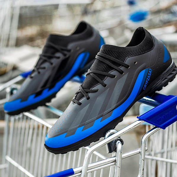 Tênis Esportivos De Treinamento De Alta Qualidade Adequados Para Homens E Mulheres No Campo , kasut ball Sepak Spike De Futebol , Tamanhos Europeus : 35-45