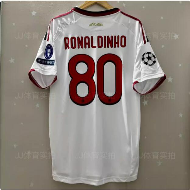 09-10AC Milão Fora Branco No . 32 Camisa De Futebol Beckham Kaka