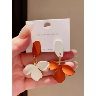 Brincos De Flor De Metal Em Cores Duplas , Quatro Folhas , Pétalas Exageradas , Argola Redondos Para Mulheres , Joias S925 , Poste De Prata PD2042