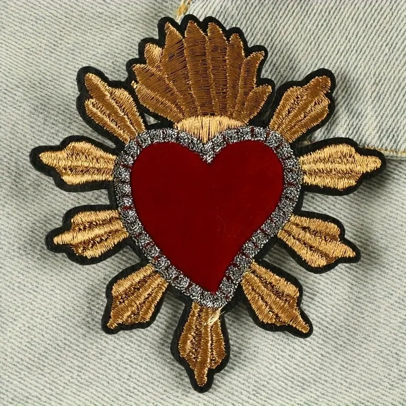 3 Pçs Coroas Coração Bordado Emblema Para Meninos Roupas E Chapéus Acessórios Ferro-Em Pano Remendo Mochila Reparação