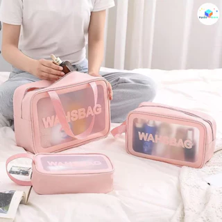 Um kit De Maquiagem Feminino Transparente Necessário Com Três Bolsas Transparentes À Prova D