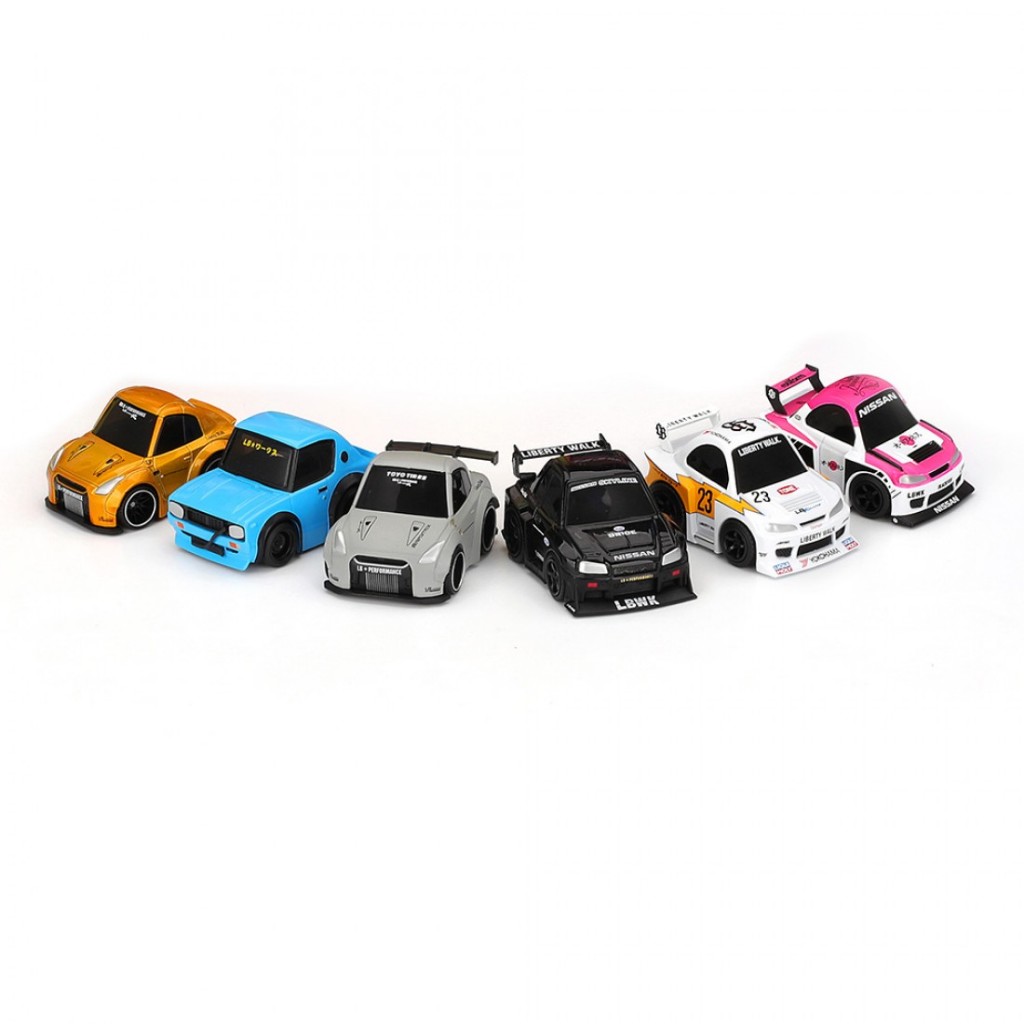 Mini GT QZ00001-CTN Qube Carz Conjunto Nissan Skyline Kenmeri-R