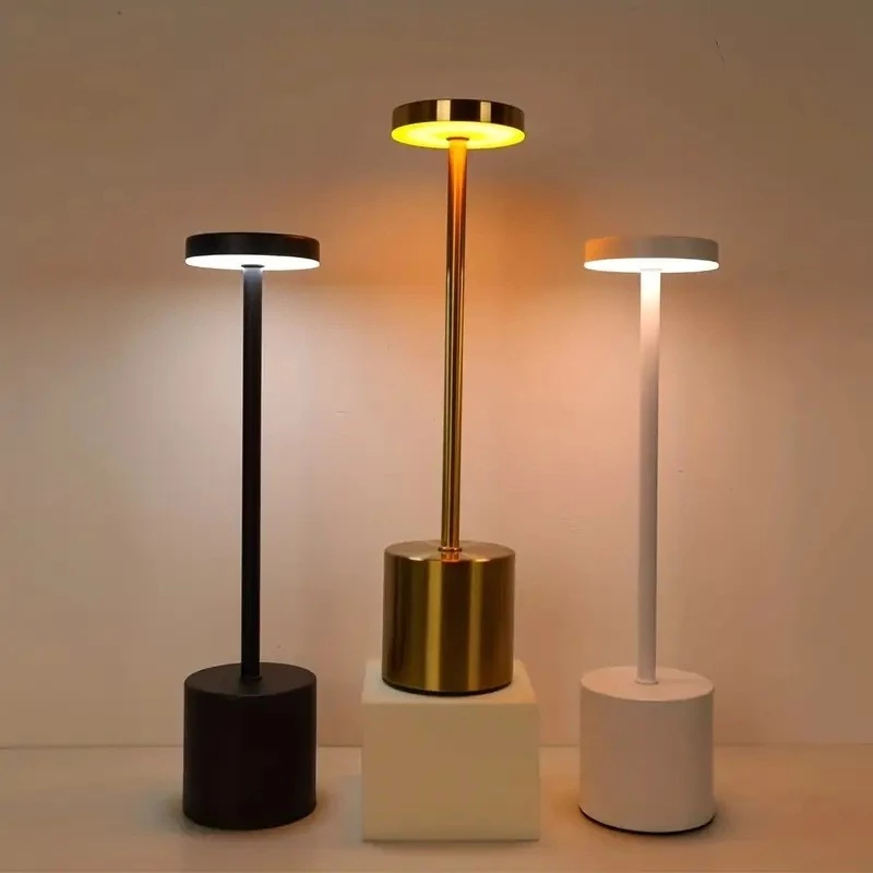Luminária de Mesa LED 3 em 1 Recarregável Touch Abajur Abat-jour Abajur Cabeceira e Escrivaninha Tipo C