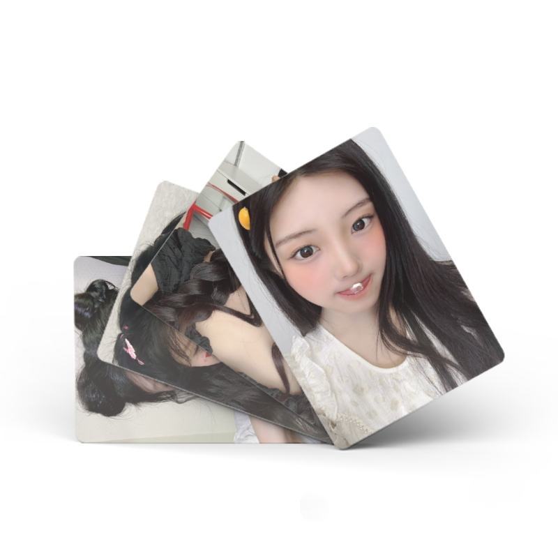 50 Pçs/Caixa ILLIT Wonhee Cartão Holográfico Photocard Laser