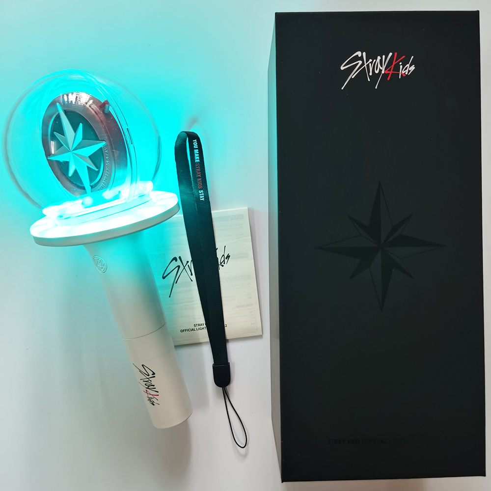 Stray Kids · Official Light Stick v. 2 (Light Stick