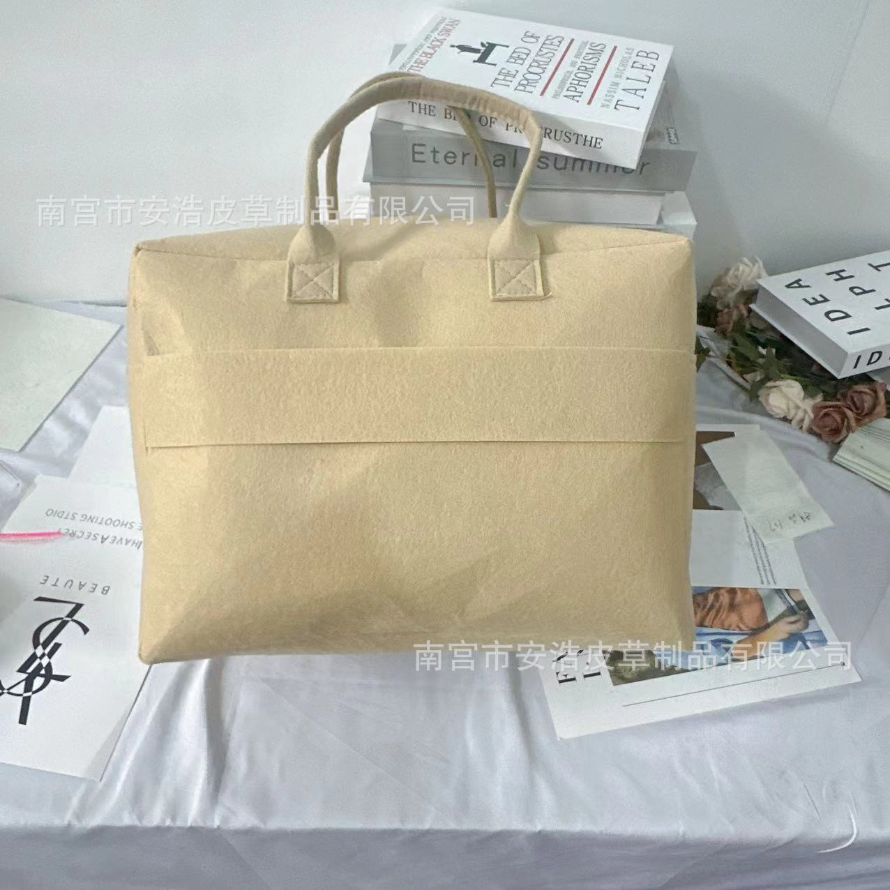 Labubu Bolsa De Feltro De Desenho Animado , Viagem Portátil De Grande ...
