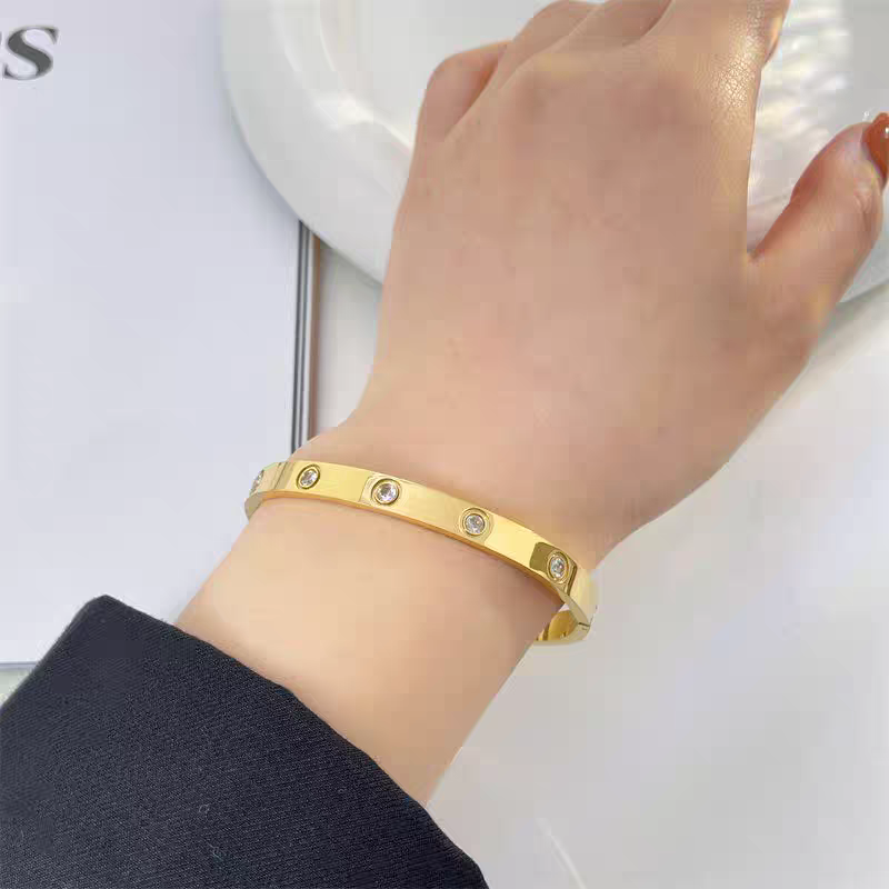 cn-11134208-7ras8-m65avsicu5kr58