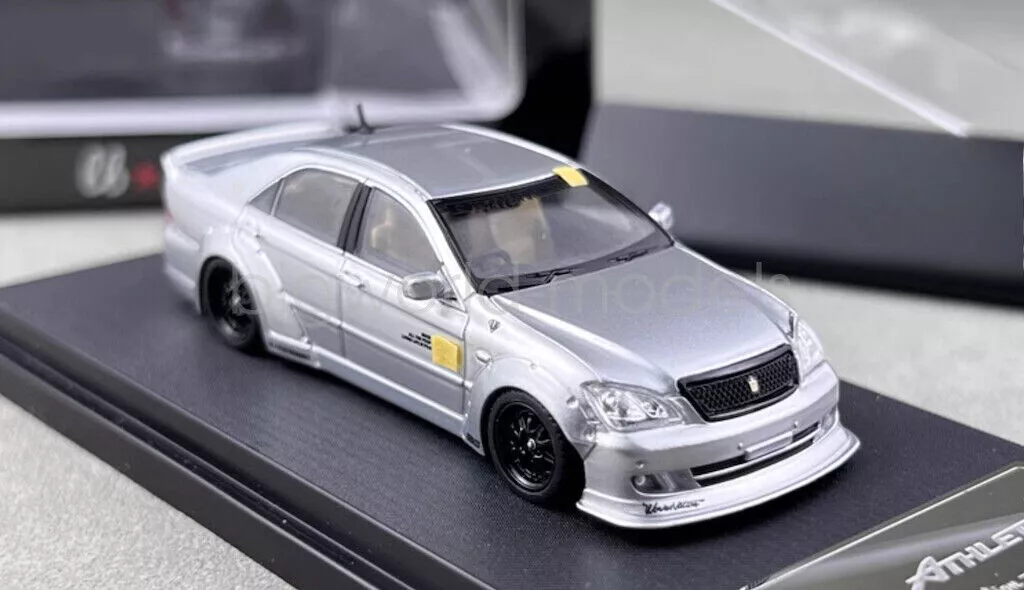 Voiture Miniature Star Model 1:64 LBWK Crown S180 - Edition Limitée, Avec Boîte Et Socle