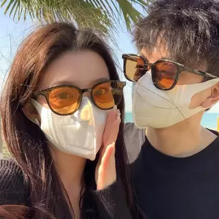 [Escolha De Valor] Óculos De Sol Com Armação Quadrada Vintage Elegante Protetor Solar De Estilo Light Luxury Fashion Sunglasses GD