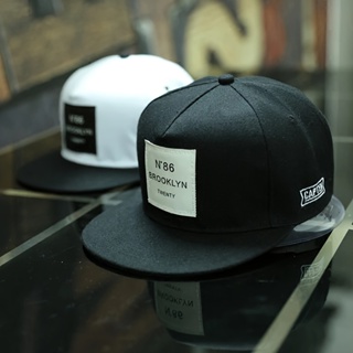 1 Unisex N86 Leather Label Hip Hop Hat Chapéu de Couro Chapéu de Hip Hop ajustável ao ar livre Chapéu Casual Adequado para Homens Mulheres Quatro Estações Viagem Festa à beira-mar