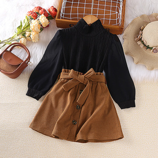 Fato feminino 4-7Y para crianças Camiseta de manga comprida preta de manga comprida pequena de pescoço alto e saia de bombazina marrom