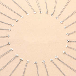1 Peça 26 Cartas em Inglês Pigeon Simple Fashion Ladies Necklace
