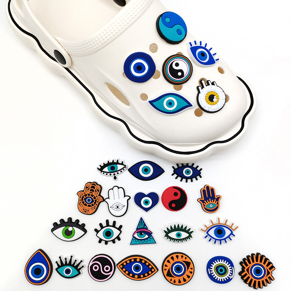 Desenho Animado Blue Evil Eyes Series Jibz Shoe Charms for Crocs Clogs E Sapatos De Jardim Bonitos Acessórios De Fivela De Pino De PVC Decorativo Para Festa Feminina