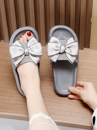 Chinelos de Verão Estilo Verão Pisando em Chinelos de Merda Chinelos de Verão Femininos para o Exterior Vestir Novo Estilo de Sandálias Antiderrapantes para o Interior