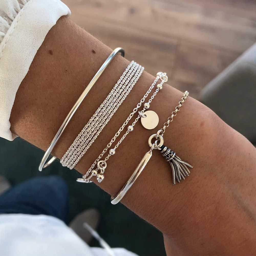 Retro Fashion Multi-Layer Silver Tassel Disc Disco de 4 peças Bracelete