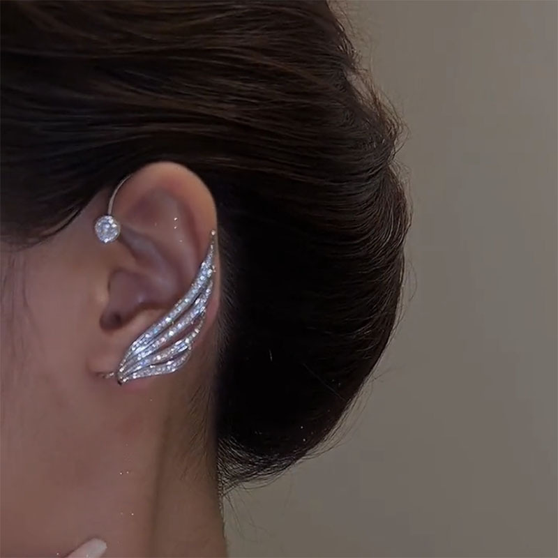 Gancho de Orelha Flash Diamante Asas Sem Orelha Perfurada Fêmea Simples Estilo Frio