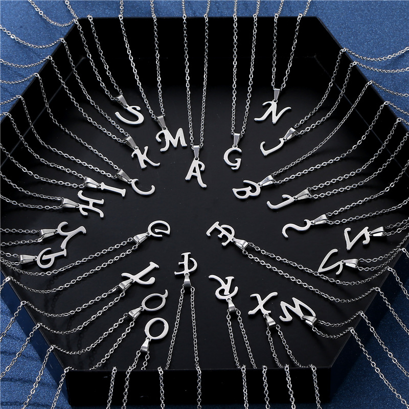 Nova Moda Aço Inoxidável 26 Letras Colar Pingente Colar de Corrente de Clavícula Brilhante Jóias de Casal