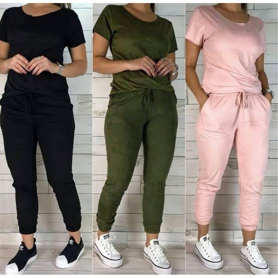 Conjunto tecido suede blusa manga curta calça jogger