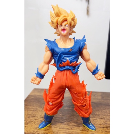 Action Figure Dragon Ball Super Ultra Instinto Superior Goku Banpresto  Cores Diversas, Feita Com Pintura Aerográfica
