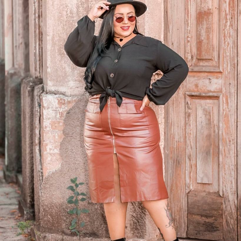 Saia de couro com ziper store plus size