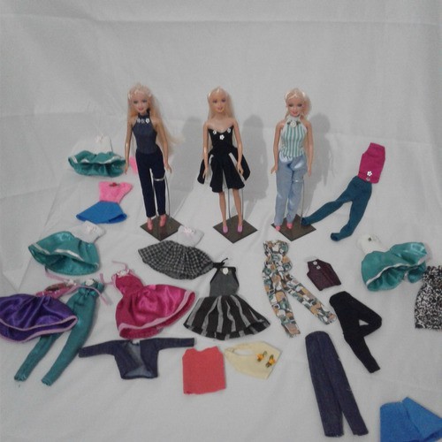 Kit De Acessórios Roupas Para Boneca Barbie e Ken - Sheilinha