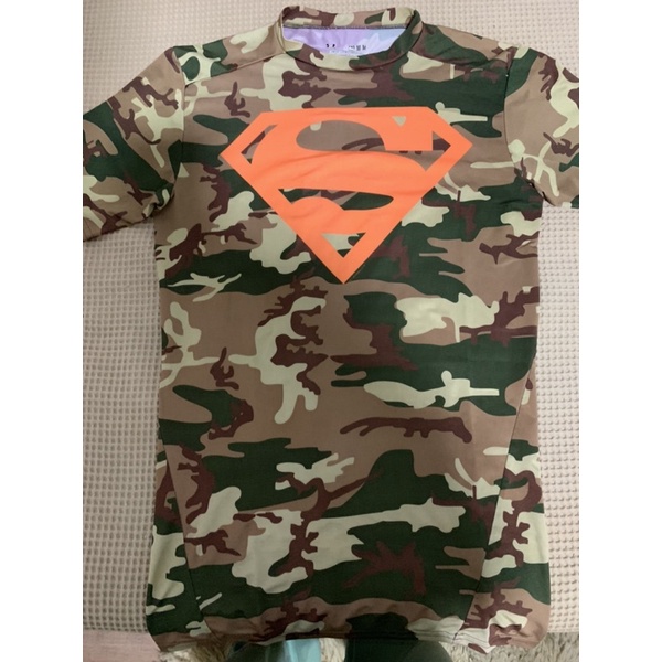 Camiseta under cheap armour superman