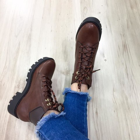 Bota coturno hot sale moleca tratorada